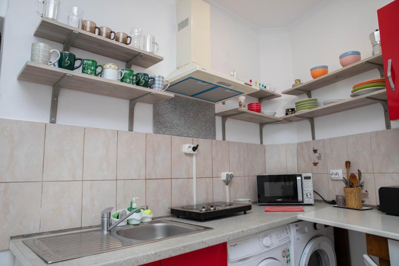 Cosy Apartment In City Centre Oradea Buitenkant foto